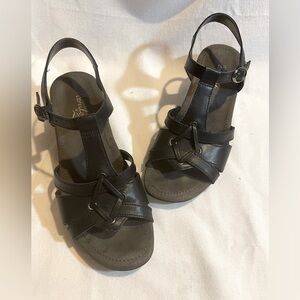 Strictly Comfort Leather Sandals, Black, 9M, EUC, 2” Heel, Buckle side closure